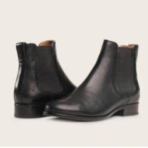 Frye Anna Chelsea Black Leather Boots Size 6